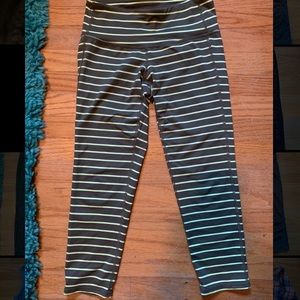 Athleta cropped striped leggings